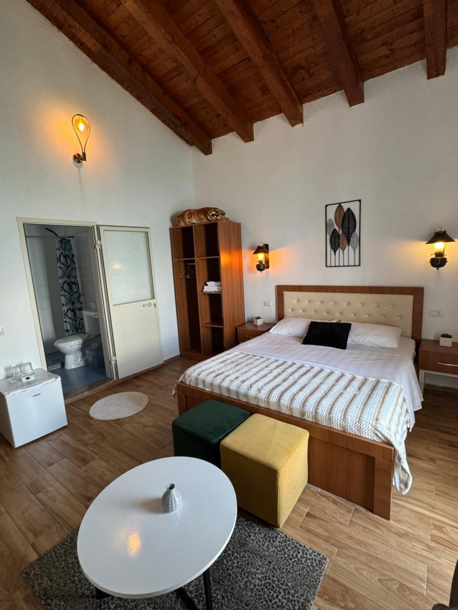 Bed and Breakfast Bella Vista Shkodër Esterno foto